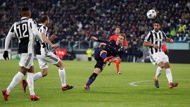 FOTO: Kane dan Eriksen Gagalkan Kemenangan Juventus