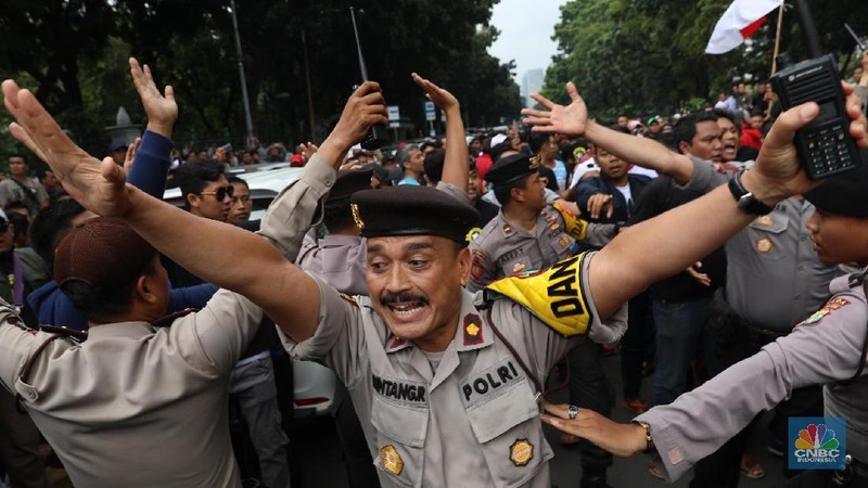 Driver taksi online kembali berdemo menolak Peraturan Menteri Perhubungan Nomor 108 Tahun 2017.