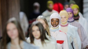 Bekraf Indonesia Jadi Pusat Mode Busana Muslim Dunia Di 2020
