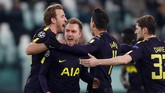 Hasil seri 2-2 di laga ini menguntungkan Tottenham Hotspur. Mereka hanya butuh hasil imbang 0-0 atau 1-1 di Wembley untuk lolos ke babak selanjutnya. (Reuters/Paul Childs)