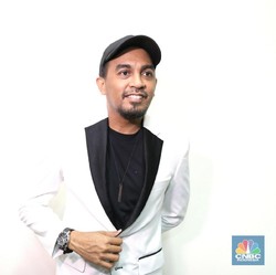 Puluhan Ribu Ungkapan Duka Cita Banjiri Akun IG Glenn Fredly