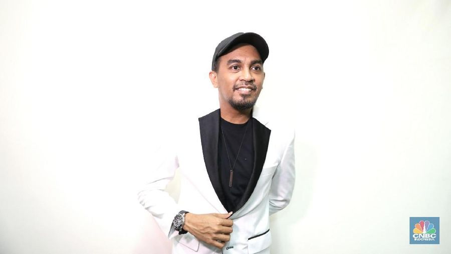 Akun instagram Glenn Fredly dibanjiri langsung 40 ribu komentar.