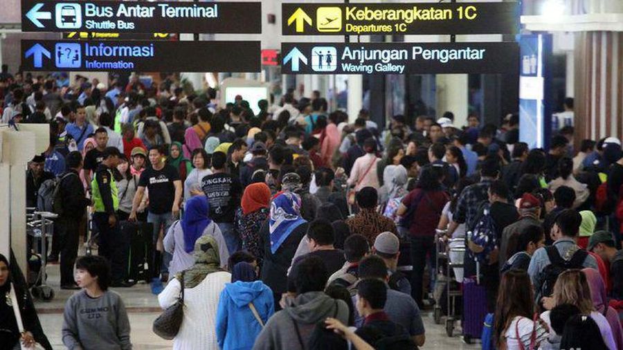 Libur akan menggerakkan kekuatan utama ekonomi Indonesia yang beberapa waktu terakhir seakan terpendam, yaitu konsumsi.