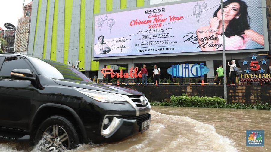 Basuki menilai sebagian kawasan Kelapa Gading tak kebanjiran, karena sistem penampungan bekerja efektif. Benarkah?