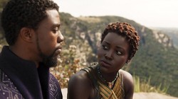 Lupita Nyongo Kenang Chadwick Boseman: Duka Tak Pernah Selesai