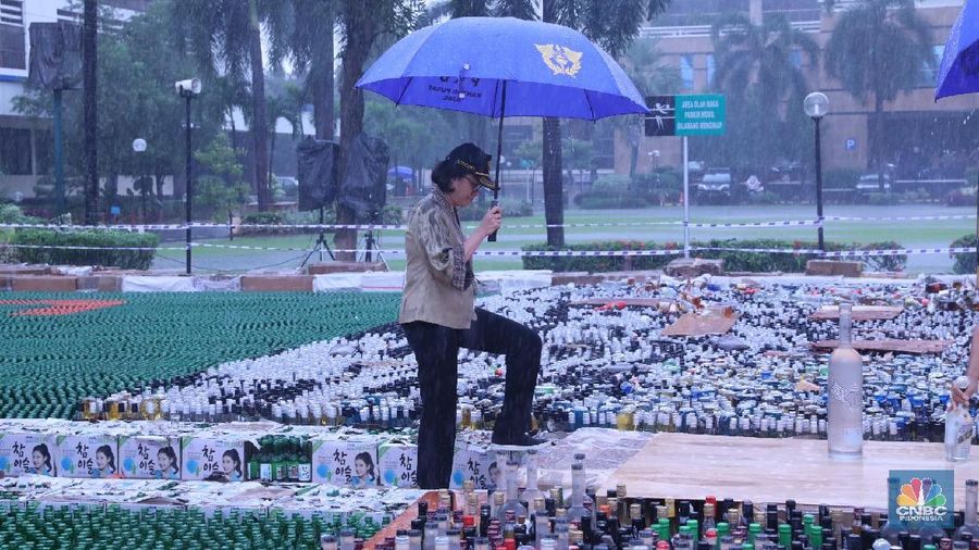 Sri Mulyani menyebut investor yang berinvestasi minimal Rp 30 triliun berhak mendapatkan pembebasan Pajak Penghasilan (PPh)