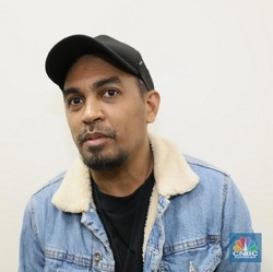 Tips Merintis Usaha Bagi Milenial dari Glenn Fredly