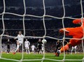 Penalti 'Tendangan Voli' Cristiano Ronaldo Ramai Dibicarakan