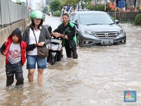 7 Penyakit yang Rentan Muncul Saat Musim Hujan, Bukan Cuma Flu
