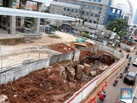 Evaluasi Proyek Elevated Mencakup 32 Jalan Tol dan 4 LRT