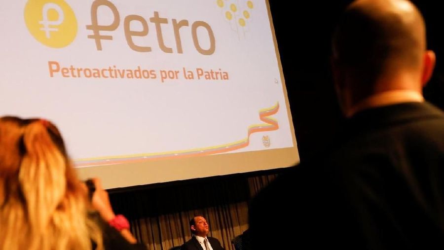 Baru ditawarkan, sudah ada yang ingin beli Petro, mata uang digital Venezuela, sebesar Rp 9,9 triliun.