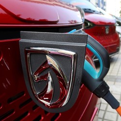 Harga Mobil Listrik Bekas di RI Turun Gila-gilaan, Kok Bisa?