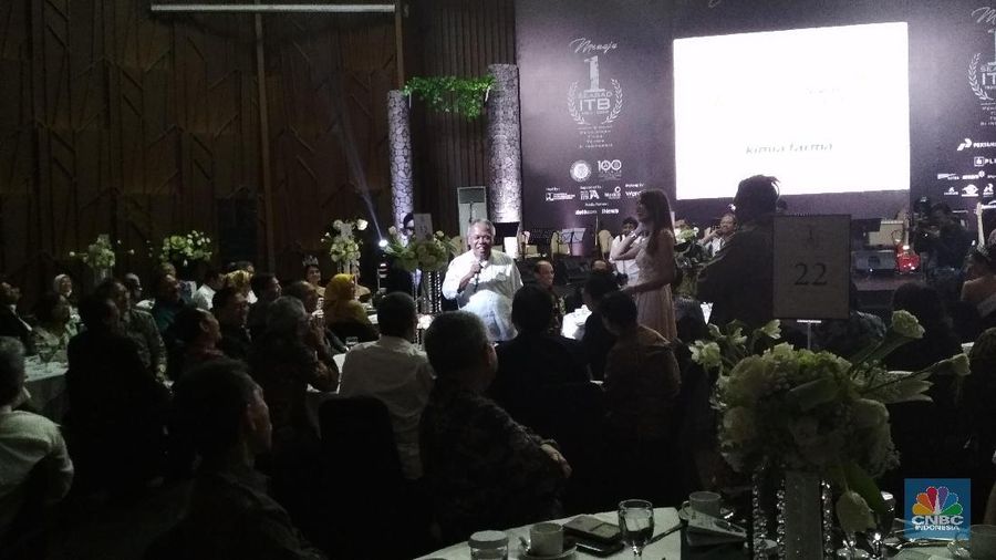 Terakhir kali Basuki berusaha  Sekolah Bisnis dan Manajemen (ITB) yang berlokasi di Sampoerna Strategic di Jakarta Pusat tetapi kembali di tolak.