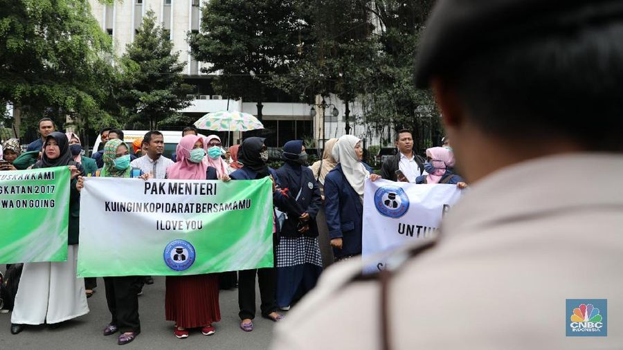 Menurut mereka pengurangan kuota beasiswa BPP-DN dan BUDI DN 2017.