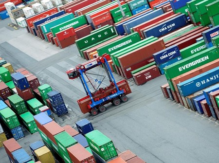 PSBB di Surabaya Raya, Ini Catatan dari Pelaku Logistik