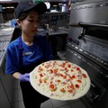 Domino's Pizza Tutup Ratusan Gerai, Rugi Rp56,8 Miliar
