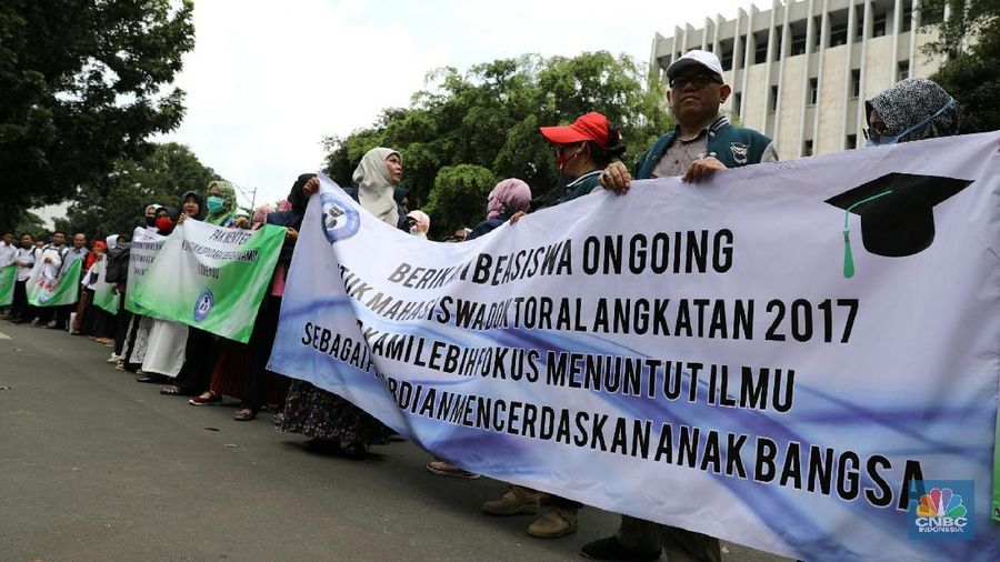 Menurut mereka pengurangan kuota beasiswa BPP-DN dan BUDI DN 2017.