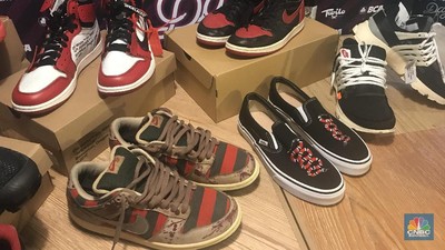 10 Sneakers Wanita Termahal di Dunia Saat ini