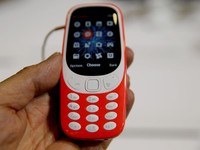 Gen Z Ogah Pakai Smartphone, HP Jadul Laris Manis