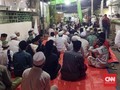 Ratusan Orang Siap Sambut Rizieq di Masjid Cengkareng