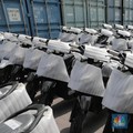 Bak Bumi dan Langit! Penjualan Mobil RI Anjlok, Motor Masih Ngegas