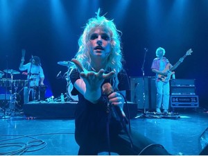 Hayley Williams ke Ed Sheeran Pakai Satir Menohok: Pura-Pura Netral demi Cuan?