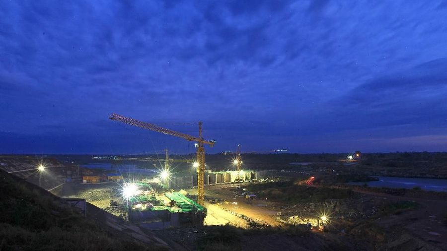 Proyek konstruksi untuk PLTA Sungai Kayan akan dimulai pada 2019, lebih awal 2 tahun dibandingkan pembangunan smelter pada 2021.