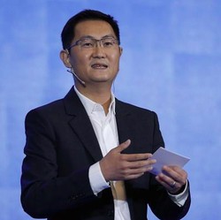 Bisnis Kacau Malah Main Bola, Bos Tencent Semprot Karyawan