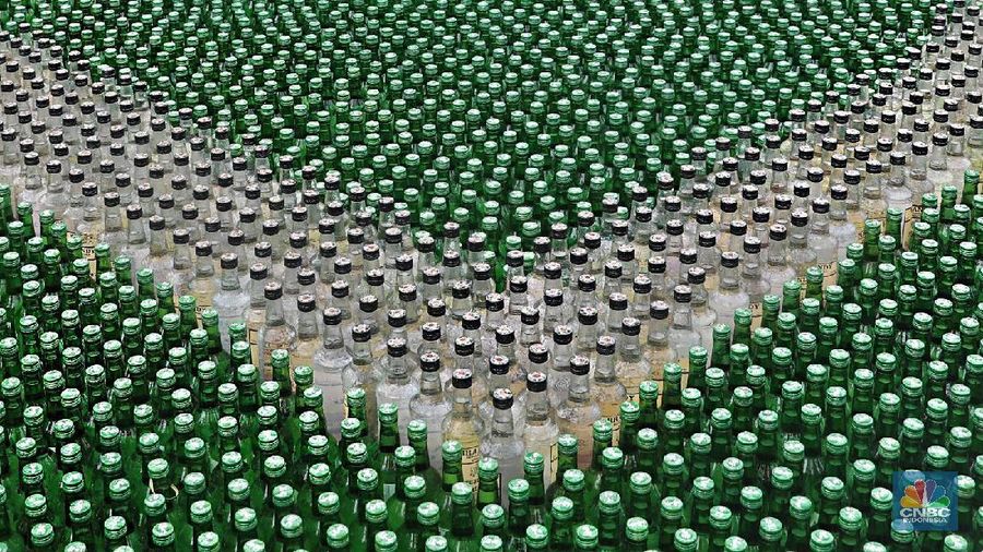 Indonesia akan segera memiliki Pusat Logistik Berikat (PLB) khusus minuman keras.