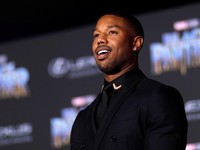 Michael B Jordan Beli Rumah Untuk Tinggal Bersama Orangtua