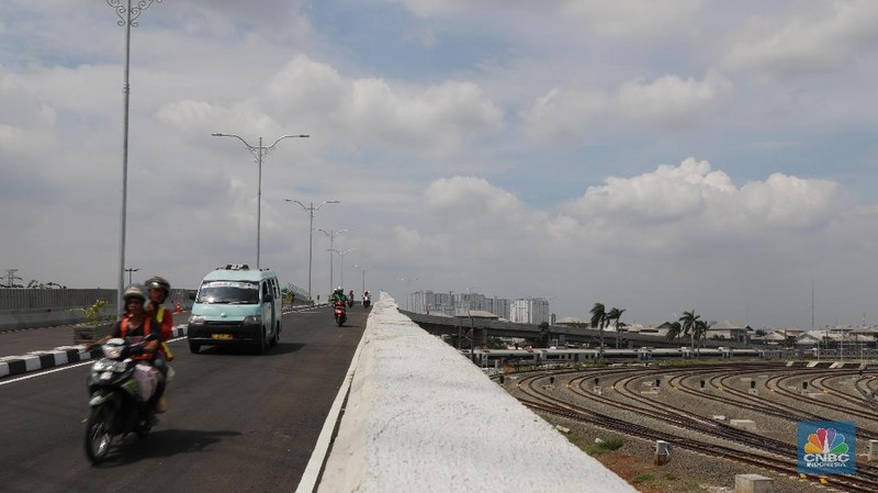 Simpang Susun ini akan mengurai kemacetan di pertigaan jalan Bekasi Timur Raya dan Jalan I Gusti Ngurah Rai.