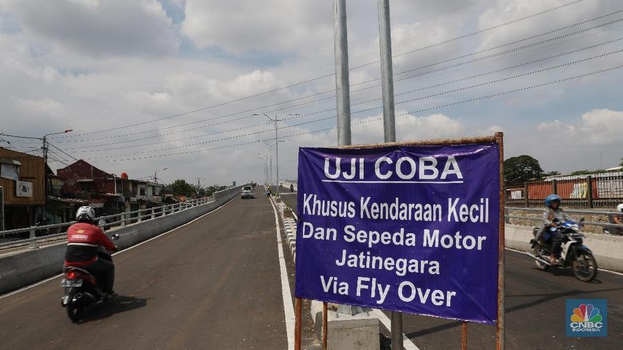 Simpang Susun ini akan mengurai kemacetan di pertigaan jalan Bekasi Timur Raya dan Jalan I Gusti Ngurah Rai.