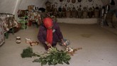 Beberapa keluarga meninggalkan rumah-rumah bawah tanahnya saat kota-kota dan desa-desa baru didirikan di era-1960-an dan 1970an, sebagai bagian dari modernisasi yang dicanangkan Presiden Habib Bourguiba. (REUTERS/Zohra Bensemra)