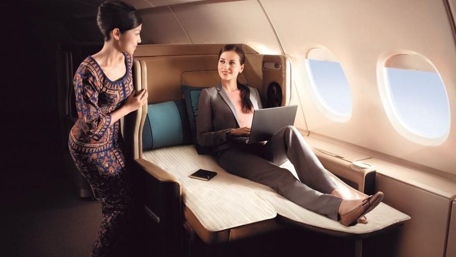 Maskapai Singapore Airlines melakukan pembaruan terhadap fasilitas pesawat termasuk mempercantik kabin untuk memanjakan para penumpang 