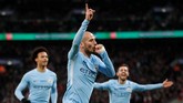 David Silva akhirnya menuntaskan perlawanan Arsenal lewat golnya di menit ke-65. Tendangan kaki kiri David Silva tak bisa dibendung Ospina. (Reuters/Carl Recine)