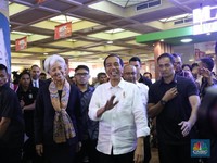 Presiden Jokowi dan Christine Lagarde Kunjungi Tanah Abang