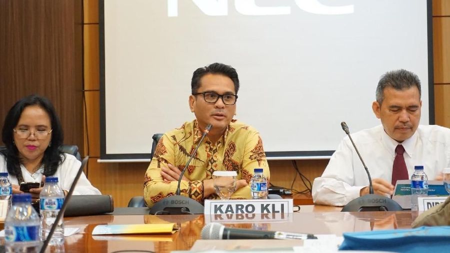 Wakil Presiden Jusuf Kalla bersama para menteri Kabinet Kerja akan melelang koleksi barang pribadinya pada Rabu (28/2/2018) di Galeri Nasional Indonesia.