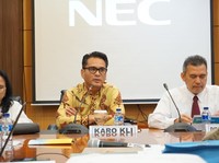 Hasil Lelang Koleksi JK dan Sri Mulyani untuk Pendidikan