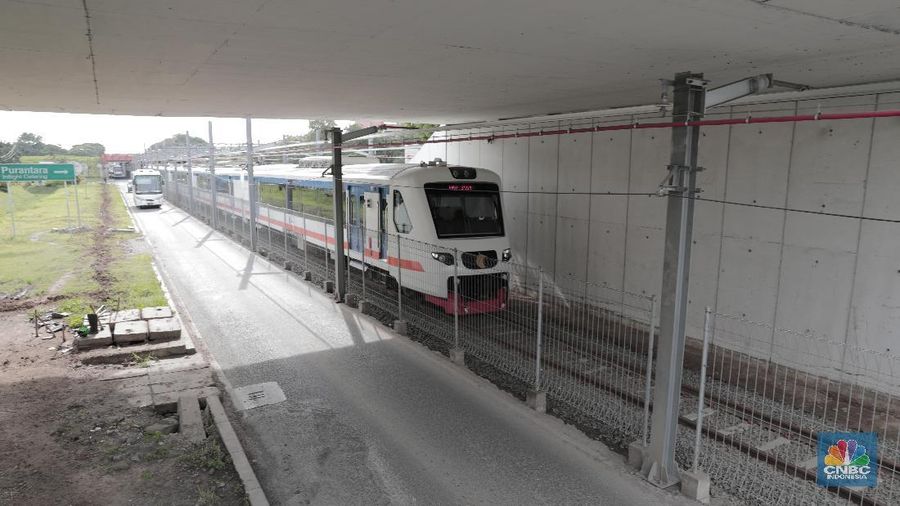 Pemerintah mendorong keterlibatan swasta dalam proyek infrastruktur.