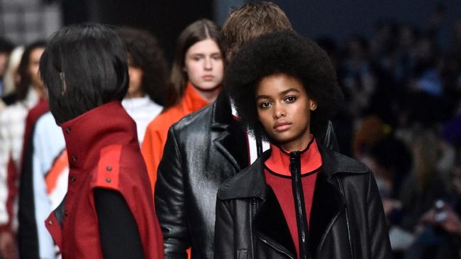 7 Koleksi Terbaik dari Milan Fashion Week 2018