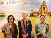 Melihat Lagi Keakraban Sri Mulyani dan Christine Lagarde