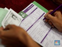 OJK Ungkap Alasan Kenapa Bunga Bank RI Bisa Tinggi