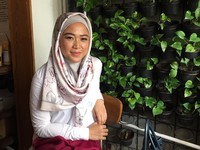 Jatuh Bangun Karir Lisa Namuri Jadi Instruktur Yoga Berhijab