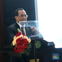 Mari Resapi Kenapa #PecatBudiKarya Bisa Sampai Menggema