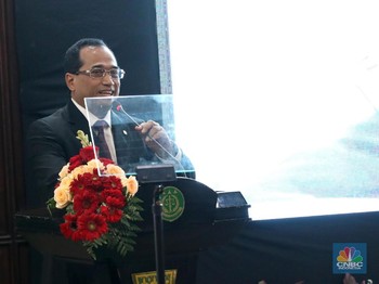 Mari Resapi Kenapa #PecatBudiKarya Bisa Sampai Menggema