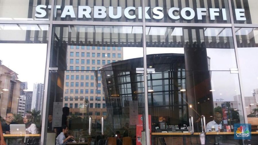 foto : https://www.cnbcindonesia.com/market/20180301173715-19-5964/vlog-bertandang-ke-kantor-pusat-btpn