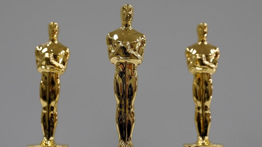 Piala ini dipersiapkan untuk perhelatan Academy Awards ke-90 pada 4 Maret 2017 mendatang.
