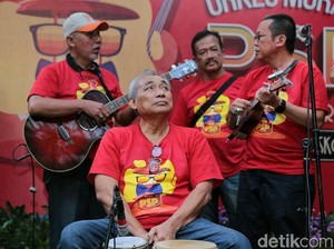 Kabar Duka, Vokalis OM PSP Ade Anwar Meninggal Dunia