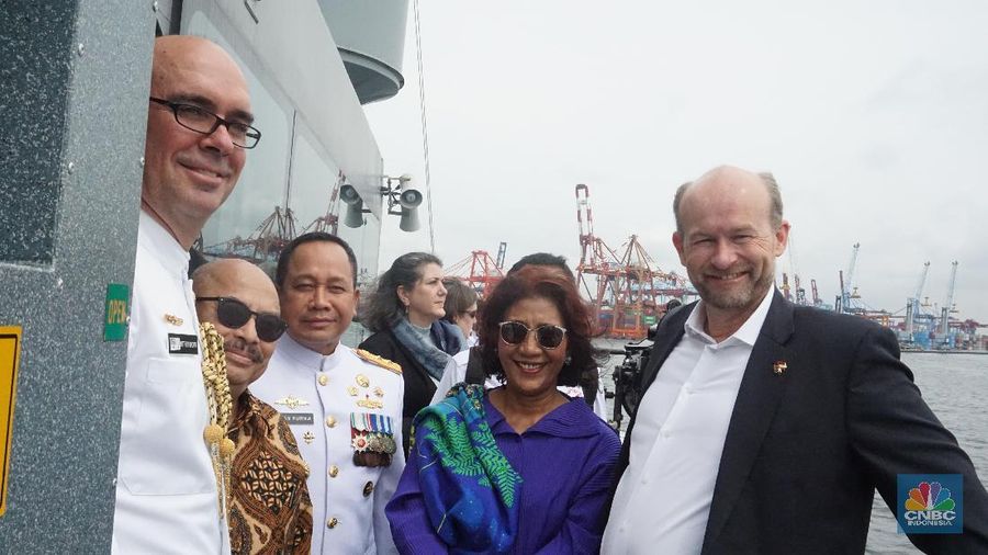 Peringatan perang Selat Sunda untuk menghormati pengorbanan pahlawan AS dan Australia yang gugur dalam pertempuran.