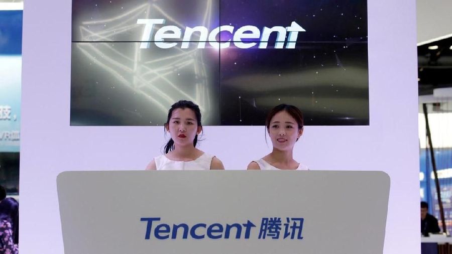 Spotify memiliki sekitar 9% Tencent Music, sementara Tencent Holdings memiliki 7,5% saham di Spotify.